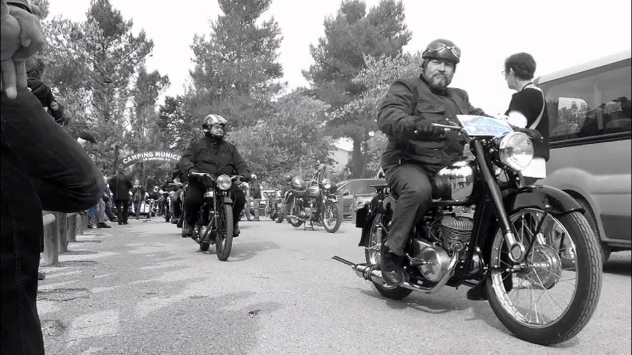 rencontres des gars avec des motos
