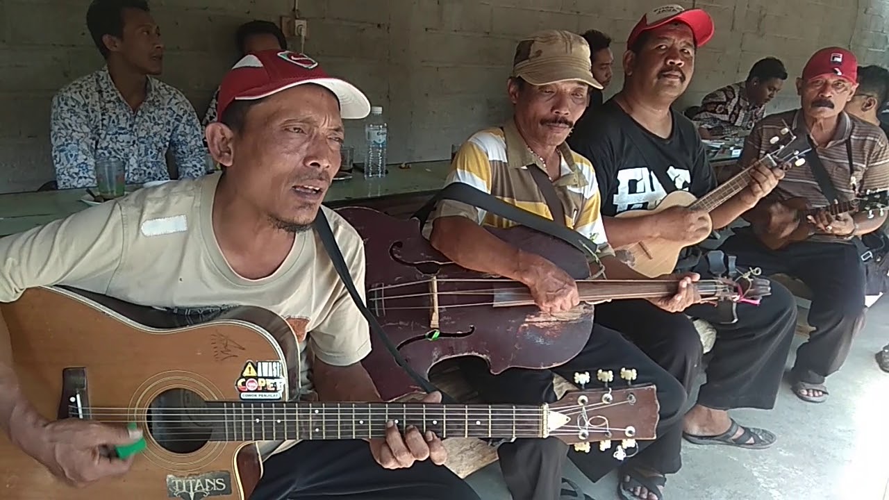 Cover lagu Didi Kempot - Ke Taman Asmoro versi Musisi Keroncong Jalanan