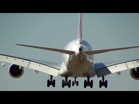 国際法 Air France F-HPJC Airbus A380-861 Narita Airport RWY34L approach