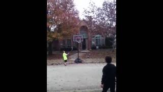Lil dudeperfect- backwards shot
