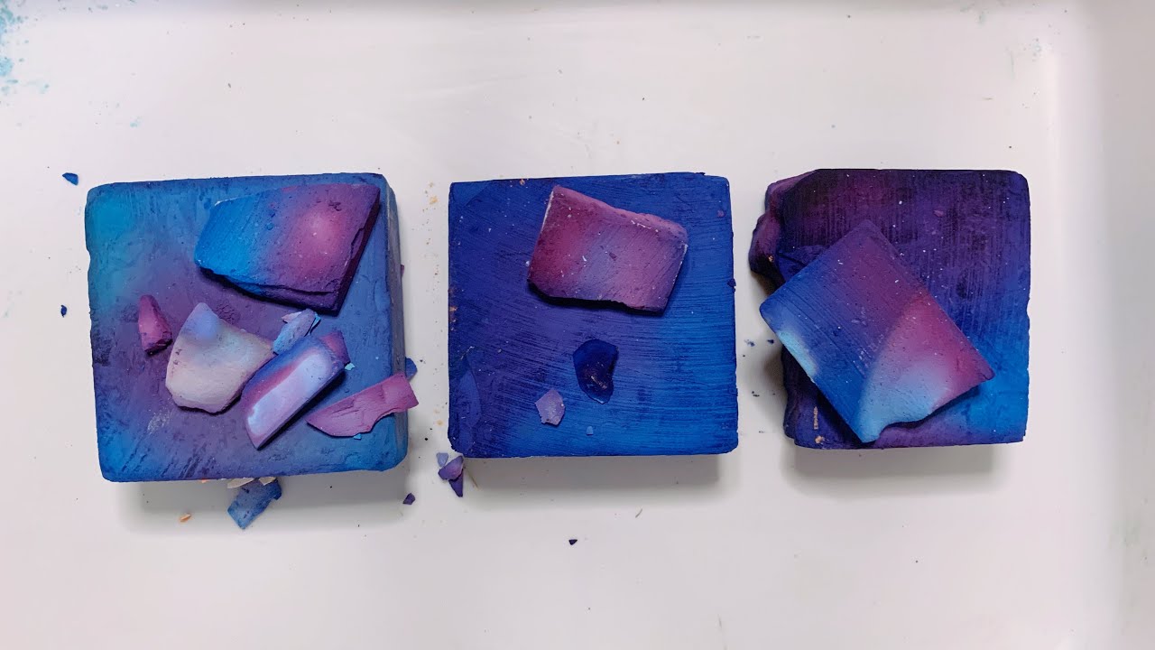 ASMR | Dyed Gym Chalk💙 - YouTube
