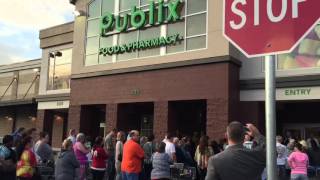 Publix Opens
