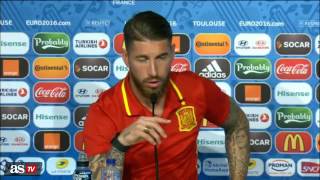 Sergio Ramos: "Representamos al país; aquí se olvidan los escudos"