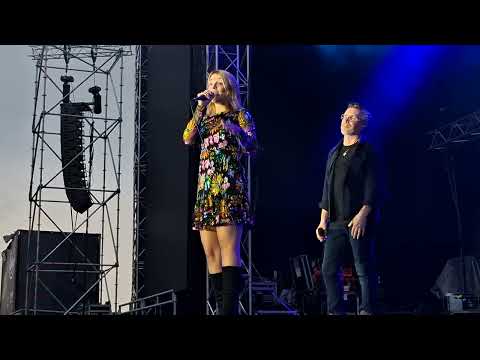 Staubkind mit Iris Mareike live am 28.8 2026 in Dresden beim Elbufer 🥳🥰