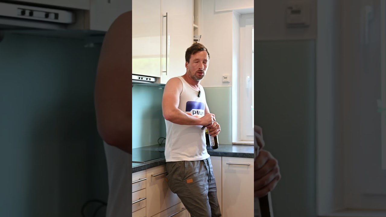 Uwe ausse 90er ist nicht Schwanger 🤰🍻 #90s #couple #comedy #shorts