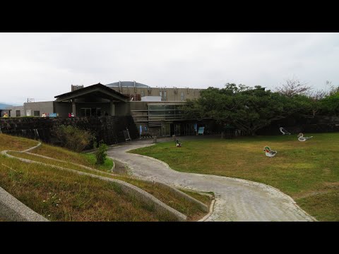 龍鑾潭龍鑾潭自然中心~是留鳥、候鳥的重要棲息地，屬於國家公園的特別景觀區
