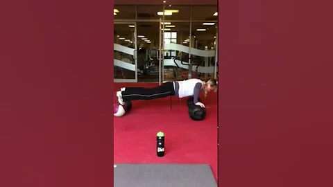 Clare Burns 4 ball press up challenge
