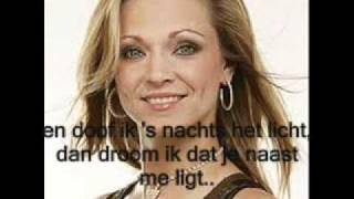 Video thumbnail of "Laura Lynn alleen is maar alleen"