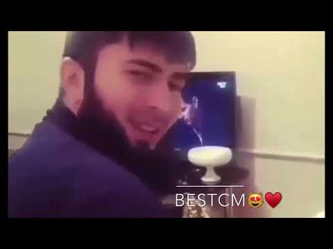 На Гитаре Поет
