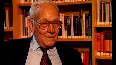 Manfred Eigen - Life is a game of chance and necessity (113/113)