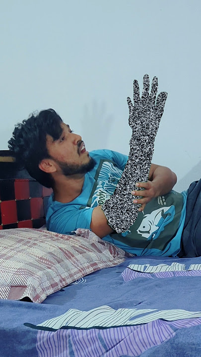 Hand Connection Lost 🙋‍♂️ #comedy #comedyvideo #shorts #youtubeshorts #funny #funnyvideo