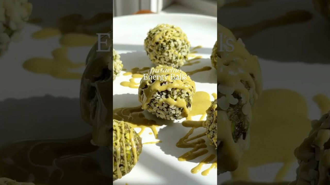 Pistachio Energy Balls 🌱 RECIPE BELOW! 👇🏻