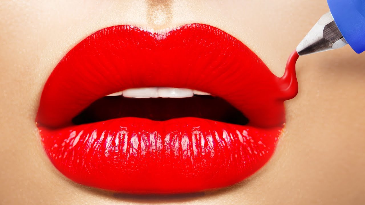 12 HACKS TO MAKE YOUR LIPS BIGGER WITHOUT INJECTIONS