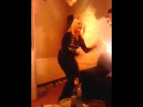 Lesley Anne Dancing To Car Wash - 25-12-10.MP4