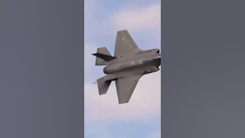Thumbnail of us air force pilot with song of the sound of Silence