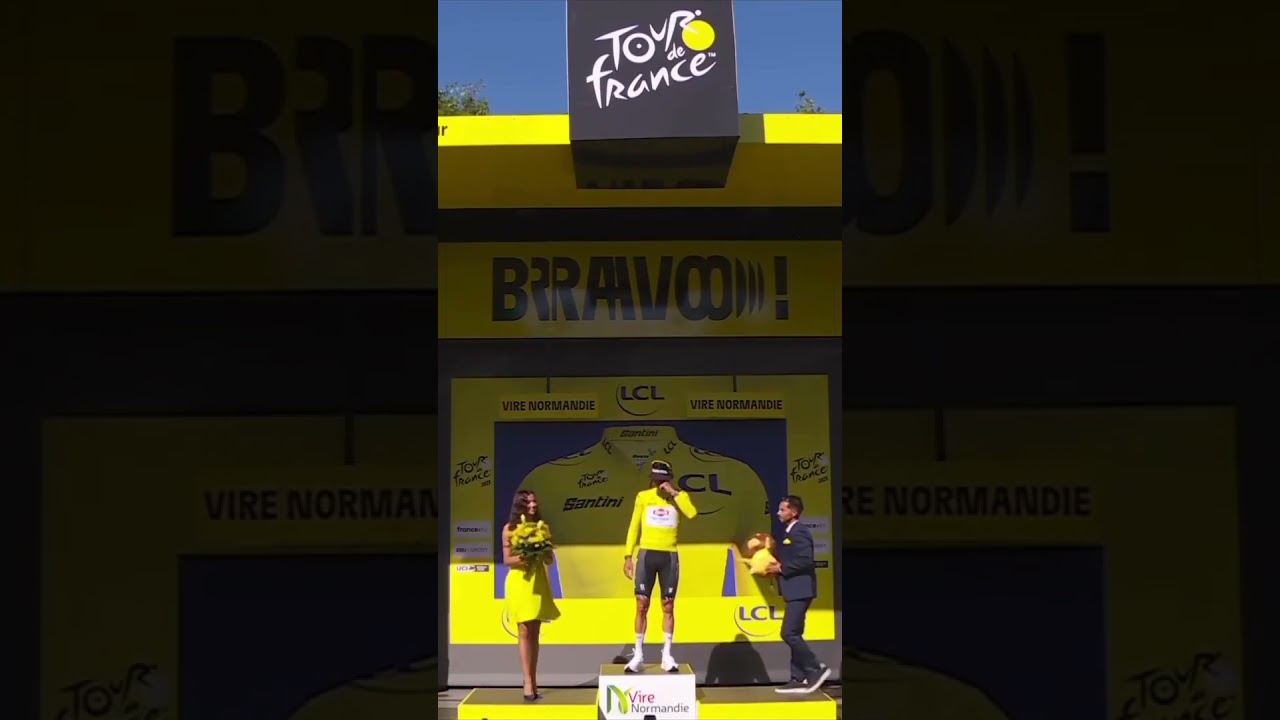 Mathieu van der Poel left it all out there and was rewarded with the yellow jersey 🥵💛