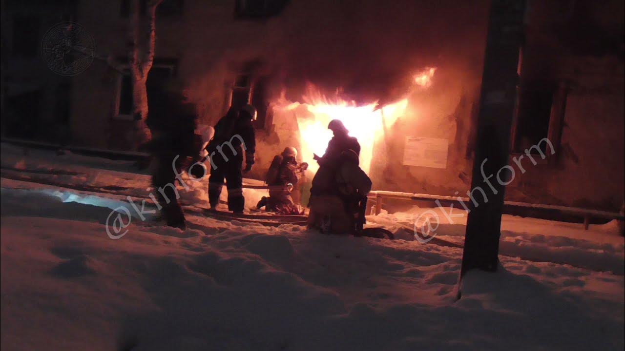 день дорожной службы. пожар в сургуте 2023. пожар сургут 22. пожар в сургуте 2023. что горит сургут.