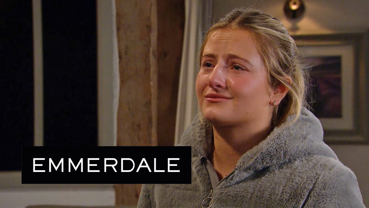 Emmerdale - Amelia Thinks She Has Breast Cancer