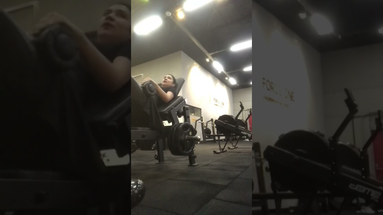 Treino de pernas.                                        #fitness #treinos #academia