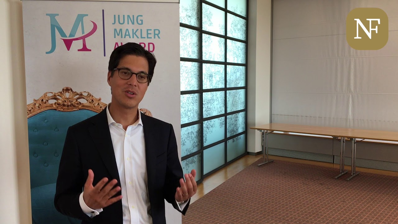 Jungmakler Award 18 Jury Mitglied Dr Thilo Schumacher Axa Im Interview Youtube