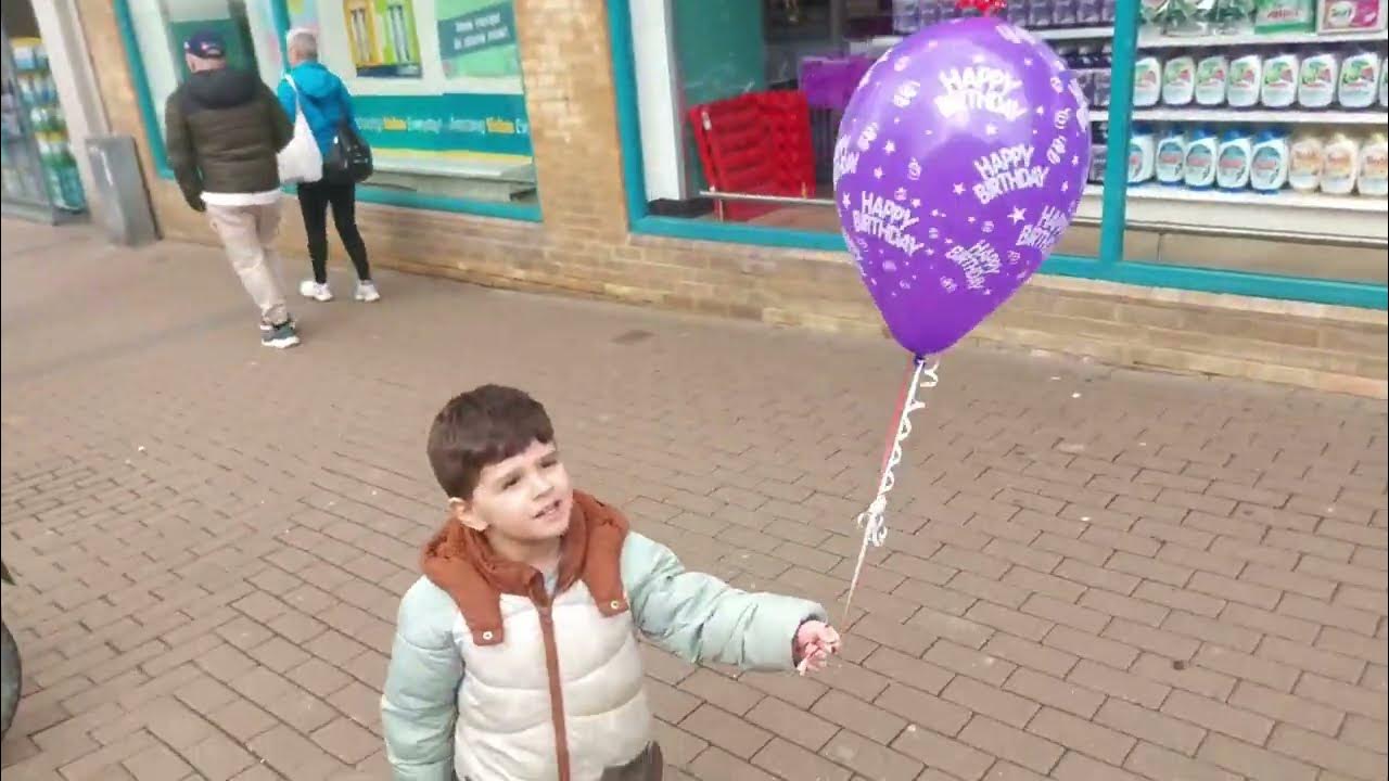 We visited Wonderful Balloons Store Big Helium Balloons Blow Up