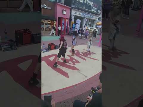 Kpop&amp;<strong>amp</strong>;JHKTV]#Majesty in hongdae kpopdance#Sticky#KISS <strong>OF</strong> LIFE#메이저스티홍대케이팝댄스#스티키#쇼츠#shorts