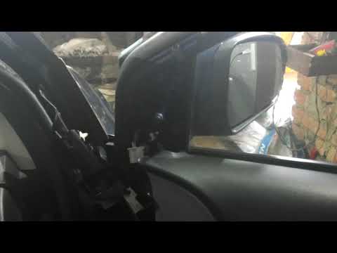 Замена зеркала заднего вида Ford Focus 2 рестайл