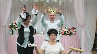 Коронование тёщи ! Конкурс на свадьбе ))) чоботи / українське весілля