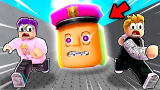 Can We Escape ROBLOX POLICE GIRL PRISON RUN!? (ROBLOX OBBY!)