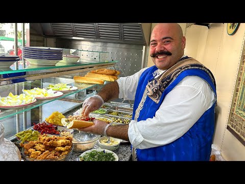 الش يخ محبوب الن وابلي ة أتقن مهنته فأح به الجميع صعب تزر نابل ولا تتذوق اطباقه أخلاق وبشاشة