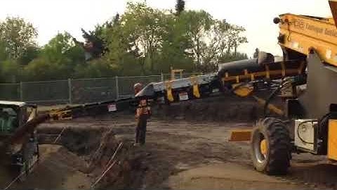 Cat 259D SharpGrade Compact 1.8 DGR laser grader & Stone slinger