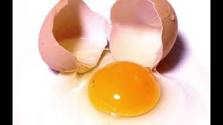 ما حقيقة أن تناول البيض يرفع من الكوليسترول؟