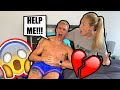 SCREAMING IN PAIN IN THE MIDDLE OF THE NIGHT PRANK ON GIRLFRIEND! *CUTE REACTION*