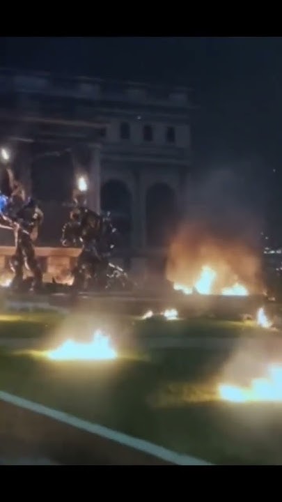 СКУРДЖ УБИВАЕТ БАМБЛБИ #shorts #трансформеры #transformers - YouTube