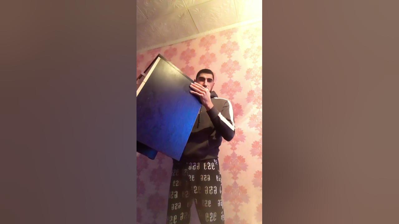 Спалился 😅 - YouTube