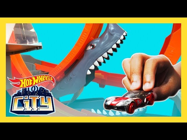 Pista Hot Wheels Mega Garagem Tubarão Gigante