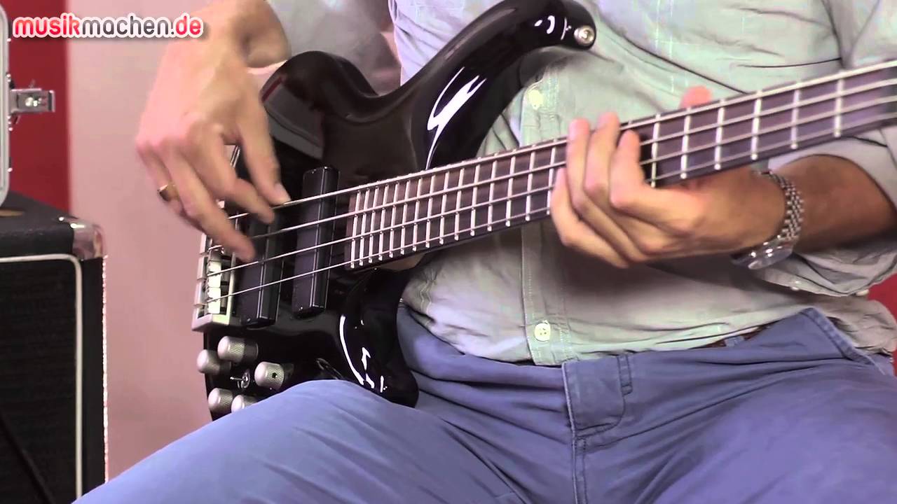 Cort Curbow 42 & Curbow 52 E-Bässe im Test