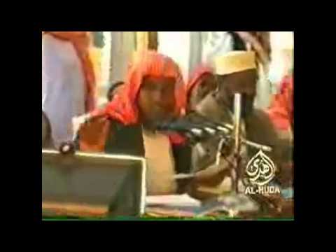 Doodii Sufiyada Iyo Salafiyinta Qaybti Munaqibka Party 2