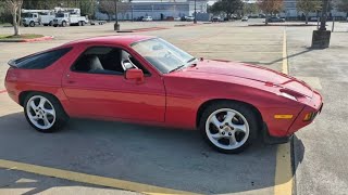 Porsche 928