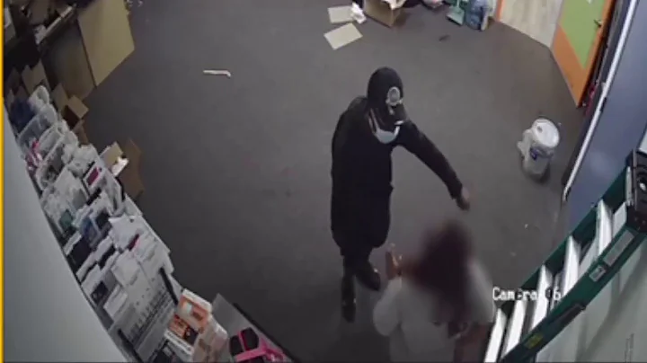 Aggravated robbery at the Boost Mobile located at 5355 W. Bellfort. Houston PD #1414644-20