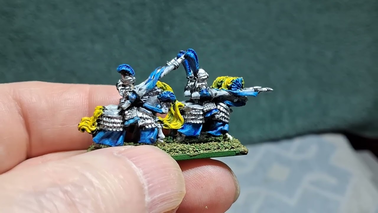 Демонстрация армии Высших эльфов в Warmaster.