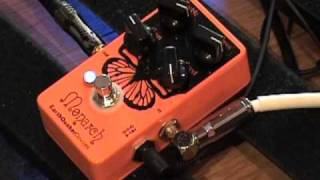 Earthquaker Devices Monarch guitar effects pedal demo - YouTube