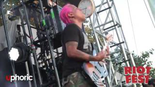 Download Lagu Deftones live at Riot Fest 2016 - Full Set - Pro shot (720p HD) MP3