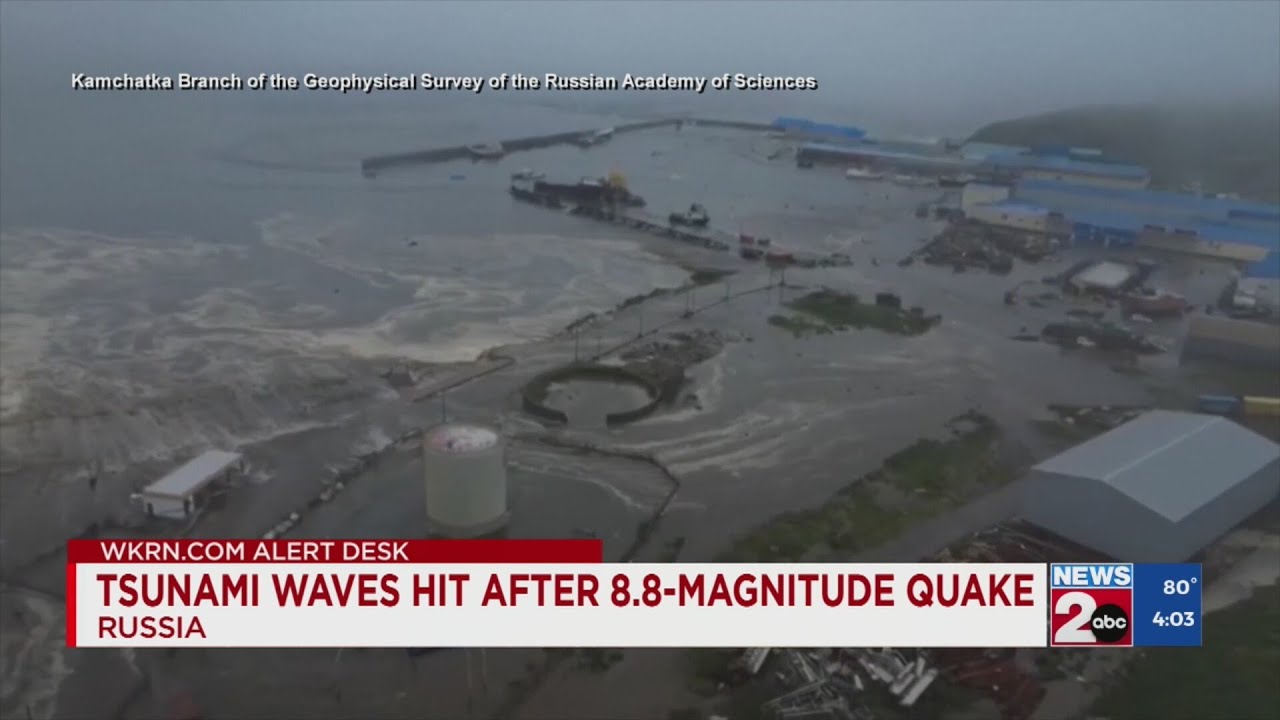 ⁣Tsunami waves hit after 8.8-magnitude earthquake in Russia