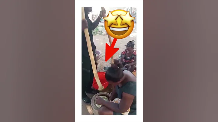 Ghana  🇬🇭 Fufu 😋 🤩 Pounding #food #africanfood #fufu #shorts