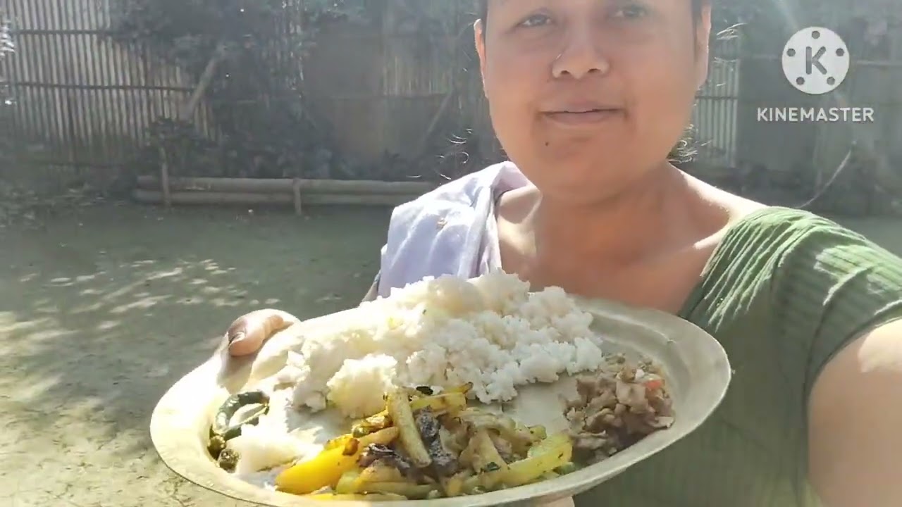 ঘৰলৈ নতুন সদস্য আনিলো ।