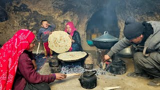 Cave dwellers | Cooking and cave life in winter days