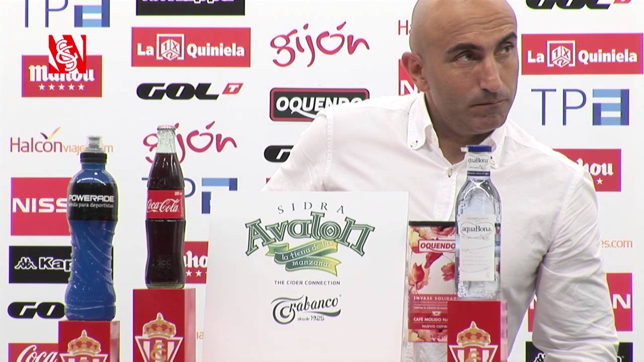 Abelardo Fernández, entrenador del Real Sporting de Gijón fútbol de guatemala