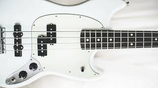 Pink Floyd - Comfortably Numb (4 String Bass) (bass backing track)