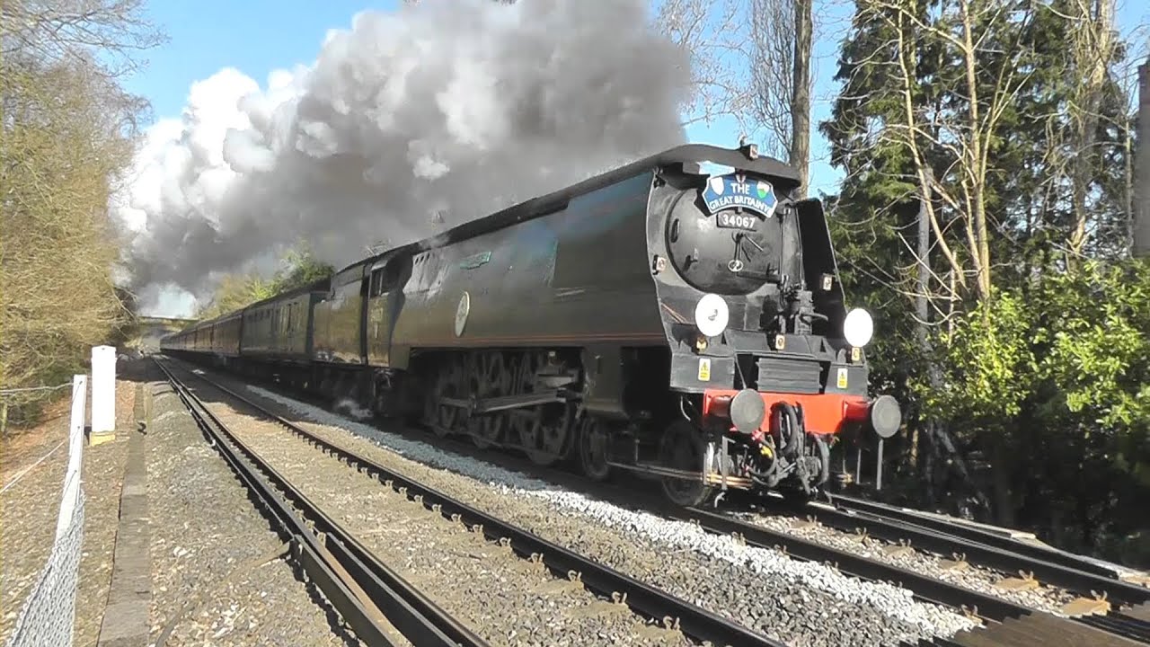 Steam Train 34067 Tangmere's Volcanic Show, The Great Britain 6, Day 1, 20 Apr 2013 YouTube
